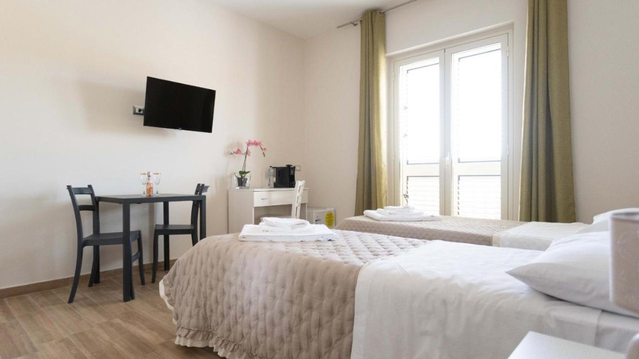 B&B Ercole Villaggio Mosè Extérieur photo